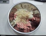 半熟玉子丸ごと入ったハンバーグ作り方4写真