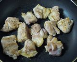 冬にいいよ☺鶏もも肉とキノコのコンソメ煮作り方3写真