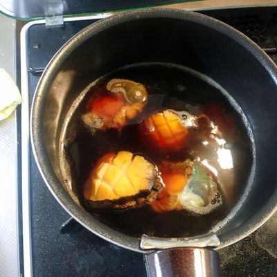 ❤お洒落＆使いやすい❣本格的な煮込み料理が簡単手軽に作れちゃう♪❤両手鍋 漁師の義娘作 鮑のオイスターソース煮込み by シェリー0124