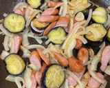 茄子とソーセージのちょっと大人なナポリタン🍆🍝✨作り方5写真