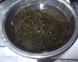 きざみ昆布と厚揚げの煮物＊作り方1写真
