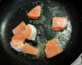 簡単おかず!!じゃがいもと鮭の炒め物♪作り方4写真