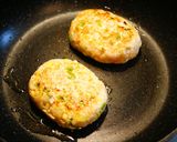 ✿鶏ひき肉と葱の味噌照り焼きハンバーグ✿作り方3写真