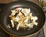 舞茸とツナの白ワインパスタ作り方3写真