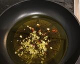 トマトとウインナーのペペロンチーノ作り方1写真