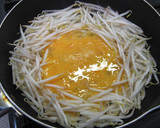 ～もやしと卵でお好み焼き風な卵焼き～作り方2写真