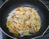 ～もやしと卵でお好み焼き風な卵焼き～作り方5写真