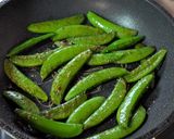 スナップエンドウの塩コショウ焼き作り方4写真
