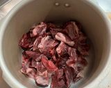 馬肉スジ肉の味噌煮込み作り方1写真