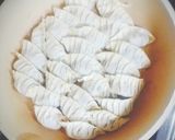 外はパリっ！中はジューシー餃子の焼きかた作り方2写真