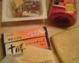 手抜き有る物美味→油揚げで納豆キムチーズ作り方1写真
