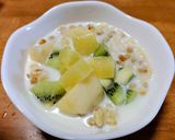 朝食に、果物でかさ増しフルグラ！作り方2写真