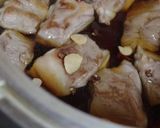 豚軟骨の黒酢煮とろろのせ作り方3写真