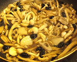 こっくり甘辛＊黒豆と根菜の混ぜご飯作り方3写真