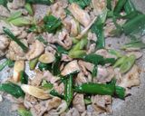 簡単　葉にんにくと豚こまのゴマ油醤油炒め作り方5写真