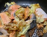 春キャベツと鮭のバルサミコ酢醤油ソテー作り方3写真