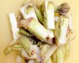 エビと貝ひもとウドの粕味噌炒め作り方2写真