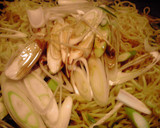 ネギと生姜のオイスターソース焼きそば作り方7写真