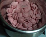 ★イチゴとフランボワーズのミルクチョコ★作り方1写真