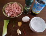 混ぜて焼くだけ ベトナム風 豚つくね作り方1写真