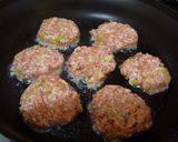 混ぜて焼くだけ ベトナム風 豚つくね作り方5写真