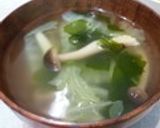 白菜とワカメの中華スープ作り方5写真