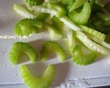 セロリの塩麹なめたけ漬け作り方1写真