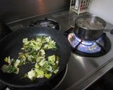 ランチに！袋めんで焼きお蕎麦！！作り方2写真