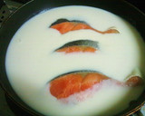 酒粕で旨みたっぷり♫塩鮭の酒粕煮！作り方2写真