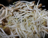 簡単！カリカリ豚肉ともやし炒め☆作り方4写真