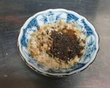 梅しそおかか入れて☆黒米ごはんのおにぎり作り方2写真