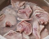 コリコリ食感がたまらない！豚タンおろしポン酢作り方2写真