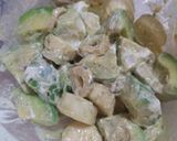 アボカドバナナとちくわのカレーマヨ和え作り方4写真