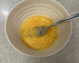 電子レンジ調理♪卵1個でキムチーズオムレツ作り方1写真