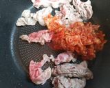 簡単夕飯昼食！包丁いらず10分旨辛豚キムチうどん作り方3写真