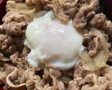 牛豚丼(温玉のせ)作り方6写真