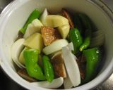 簡単☆じゃが芋とさつま揚げの煮物作り方1写真