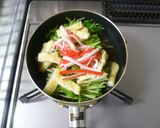 簡単☆水菜・かにかま・お揚げの煮びたし作り方2写真