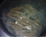 コンニャクの胡麻炒め作り方1写真