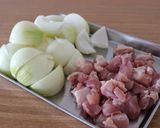 牛乳消費！鶏肉とたまねぎの牛乳スープ作り方2写真