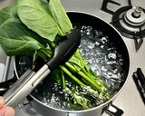 ベーコンと豆腐とホウレン草と卵のうま煮作り方3写真