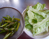 アスパラとレタスのちゃちゃっと炒め作り方1写真