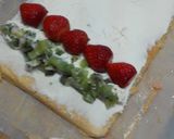 とってもキュート！苺のデコロールケーキ作り方16写真