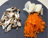 【簡単夕食】柔らか鶏胸肉と野菜のマヨ生姜焼き作り方2写真