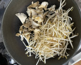 ★簡単★もやしと舞茸の味噌炒め作り方2写真