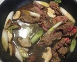 卵にからめる　すき焼き風パスタ。作り方5写真