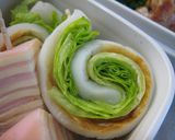 お弁当に♪竹輪＆レタスのぎゅうぎゅう巻き作り方4写真