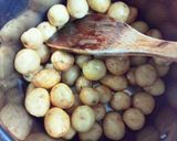 圧力鍋で☆新じゃがの甘味噌炒り煮作り方2写真