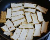 厚揚げと豆苗の胡麻ドレッシング炒め作り方2写真