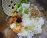 鮭フレ×梅×枝豆のわさび風味のおにぎり作り方2写真